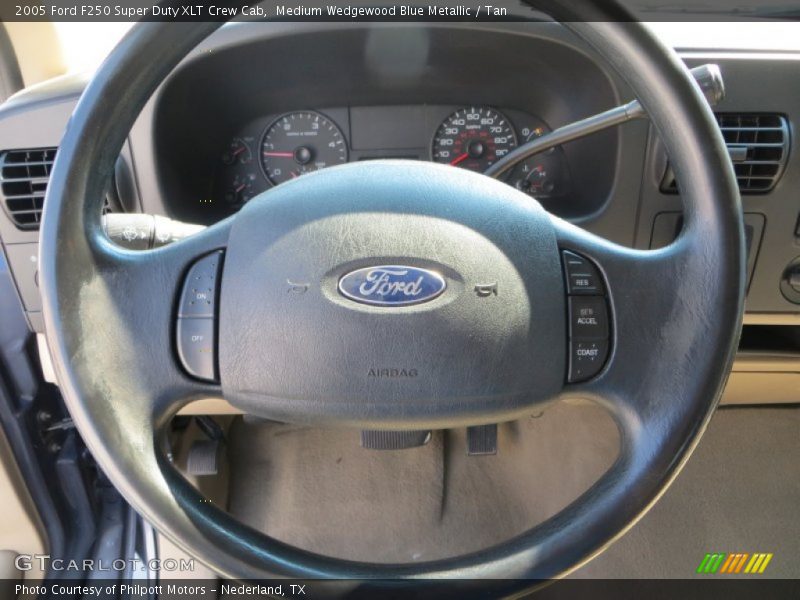 Medium Wedgewood Blue Metallic / Tan 2005 Ford F250 Super Duty XLT Crew Cab