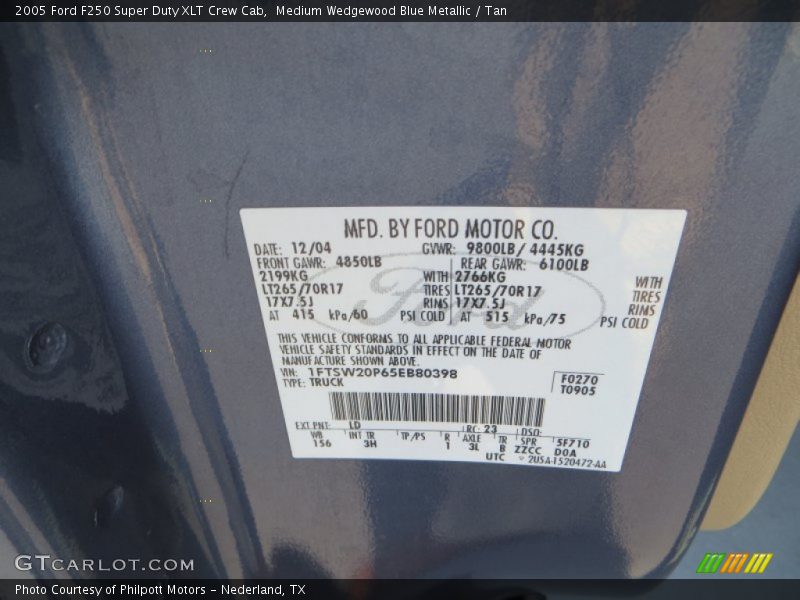 Medium Wedgewood Blue Metallic / Tan 2005 Ford F250 Super Duty XLT Crew Cab
