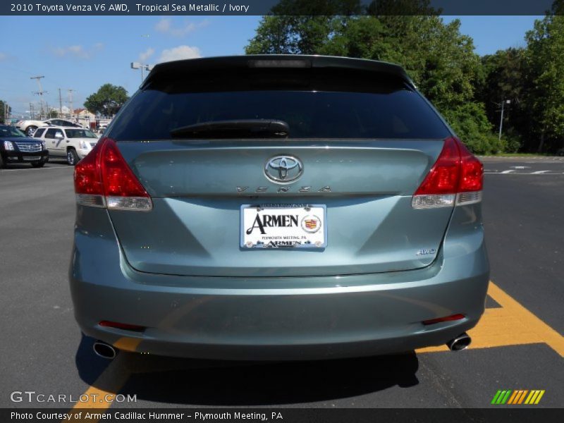 Tropical Sea Metallic / Ivory 2010 Toyota Venza V6 AWD