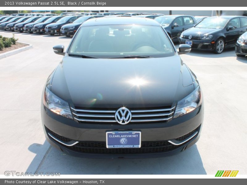 Black / Cornsilk Beige 2013 Volkswagen Passat 2.5L SE