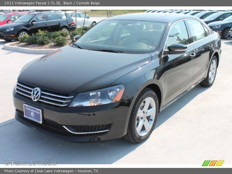 Black / Cornsilk Beige 2013 Volkswagen Passat 2.5L SE