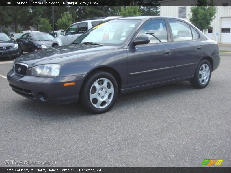 Midnight Gray / Gray 2002 Hyundai Elantra GLS Sedan