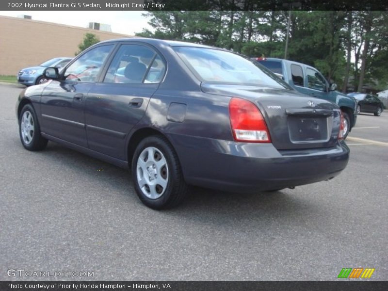 Midnight Gray / Gray 2002 Hyundai Elantra GLS Sedan