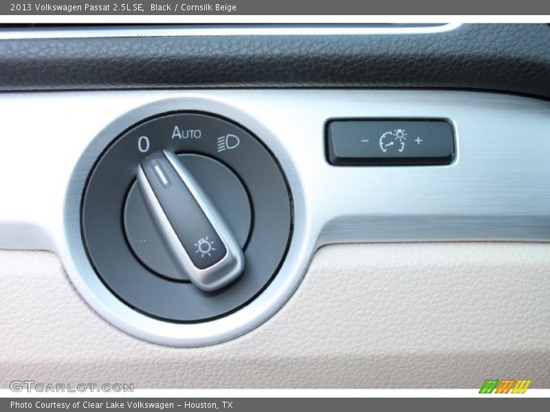 Black / Cornsilk Beige 2013 Volkswagen Passat 2.5L SE