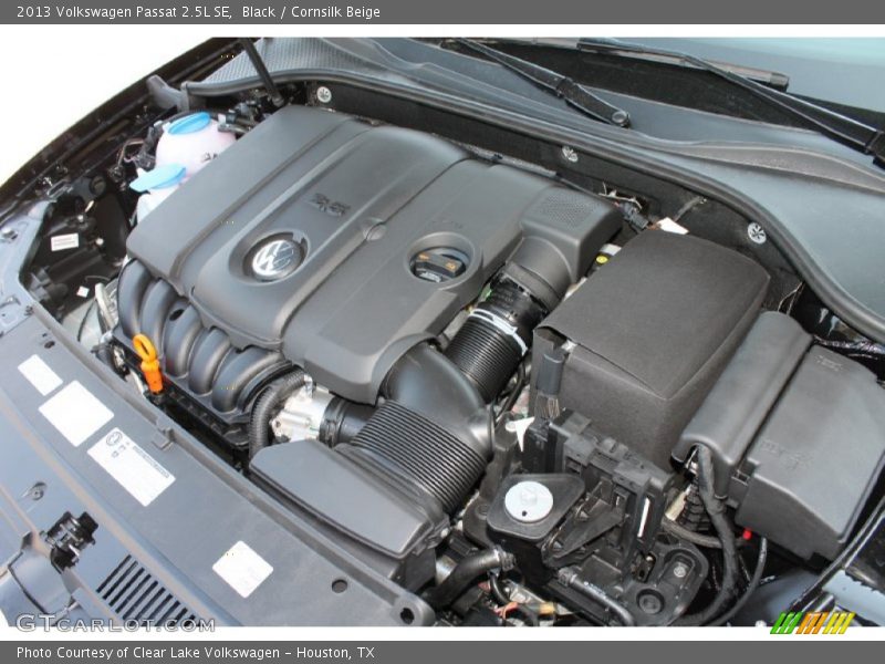 Black / Cornsilk Beige 2013 Volkswagen Passat 2.5L SE