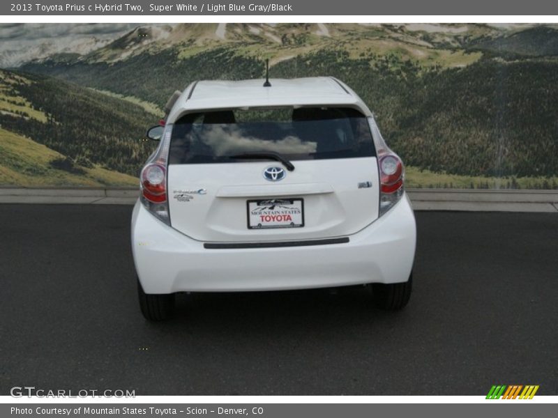 Super White / Light Blue Gray/Black 2013 Toyota Prius c Hybrid Two