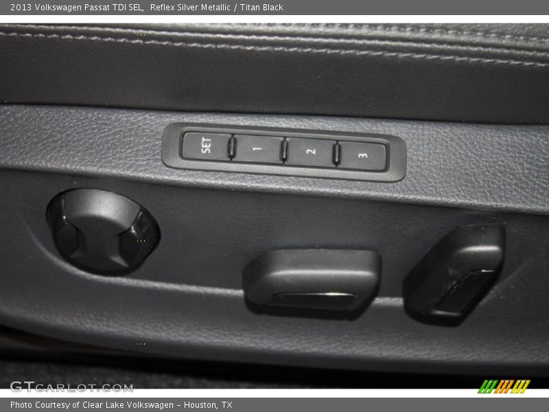 Reflex Silver Metallic / Titan Black 2013 Volkswagen Passat TDI SEL