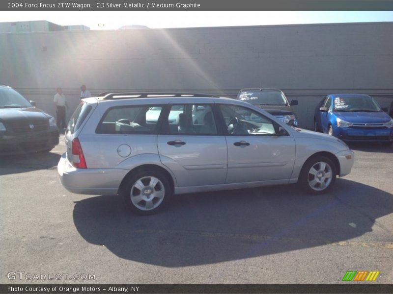 CD Silver Metallic / Medium Graphite 2004 Ford Focus ZTW Wagon