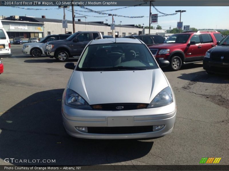 CD Silver Metallic / Medium Graphite 2004 Ford Focus ZTW Wagon