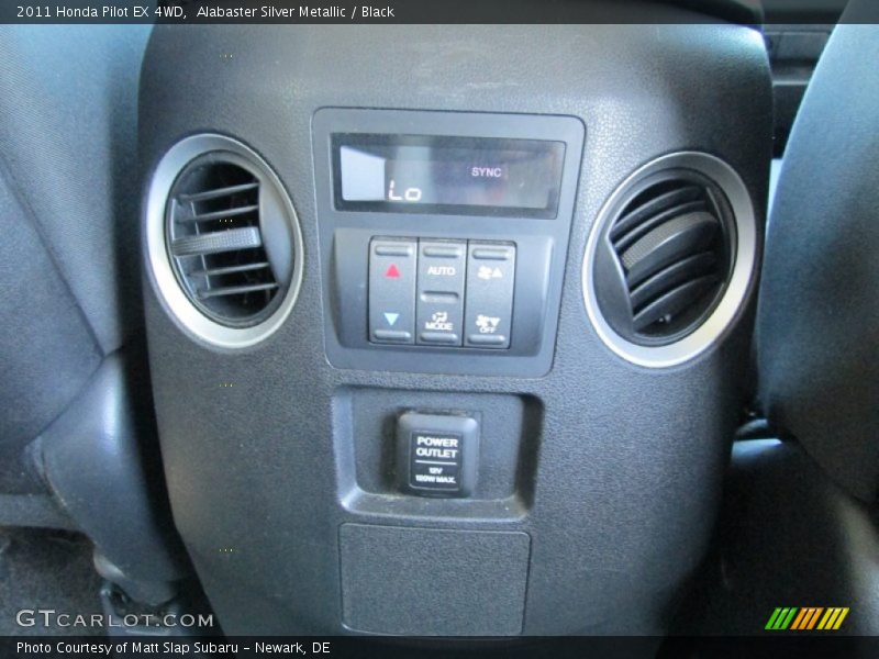 Alabaster Silver Metallic / Black 2011 Honda Pilot EX 4WD