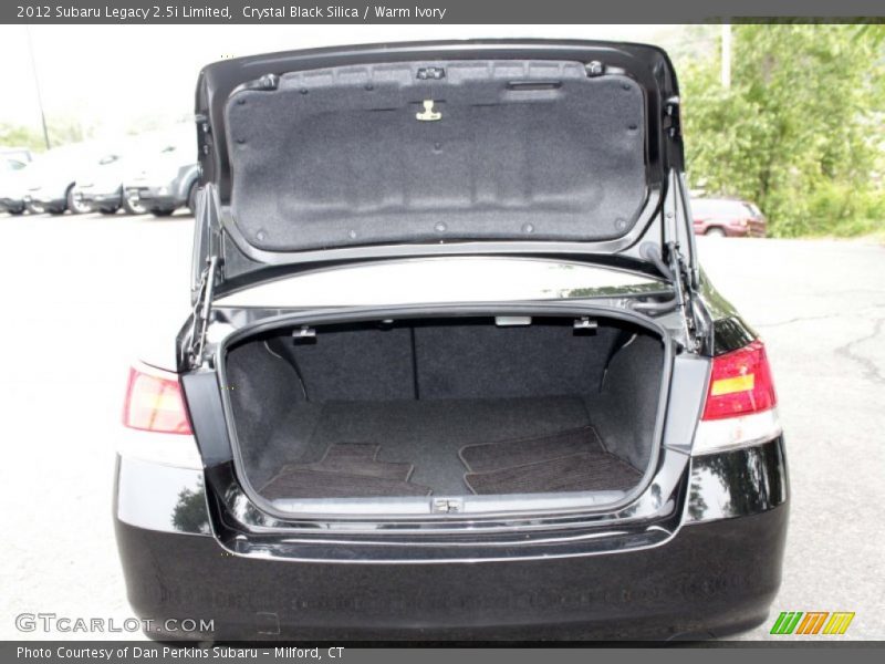 Crystal Black Silica / Warm Ivory 2012 Subaru Legacy 2.5i Limited