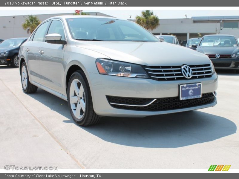 Tungsten Silver Metallic / Titan Black 2013 Volkswagen Passat TDI SE
