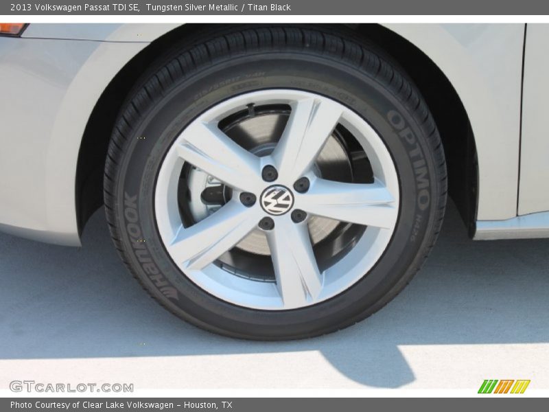Tungsten Silver Metallic / Titan Black 2013 Volkswagen Passat TDI SE