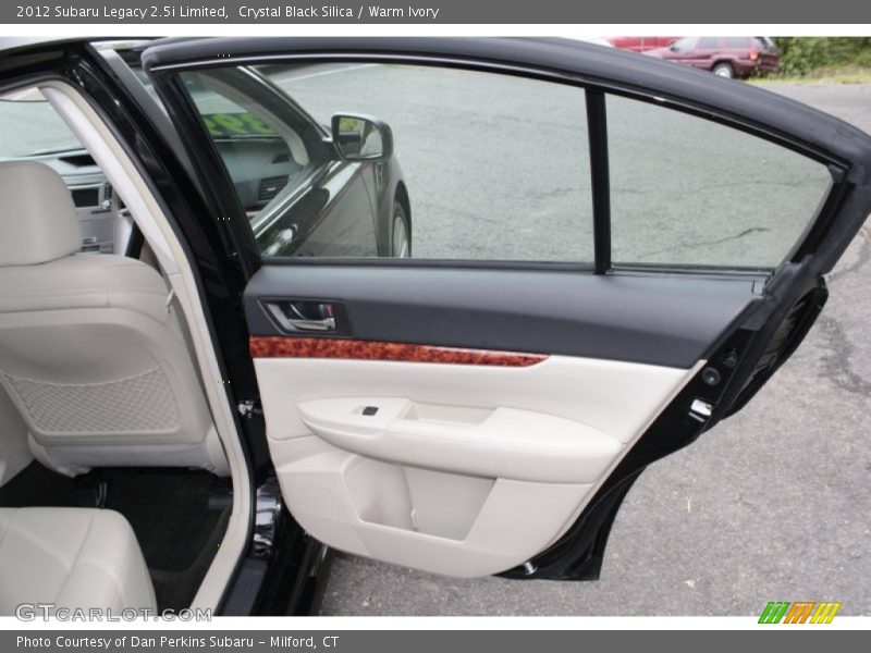 Crystal Black Silica / Warm Ivory 2012 Subaru Legacy 2.5i Limited
