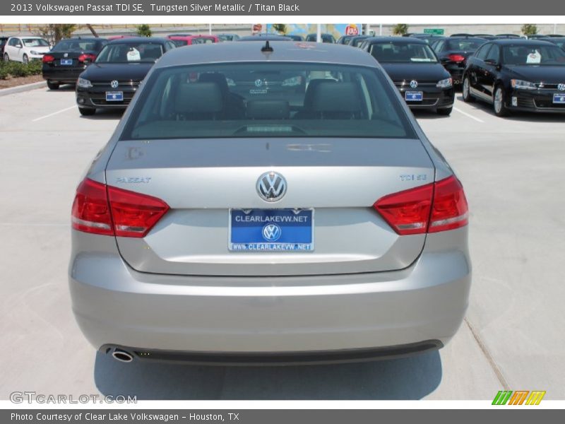 Tungsten Silver Metallic / Titan Black 2013 Volkswagen Passat TDI SE