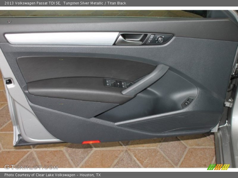 Tungsten Silver Metallic / Titan Black 2013 Volkswagen Passat TDI SE