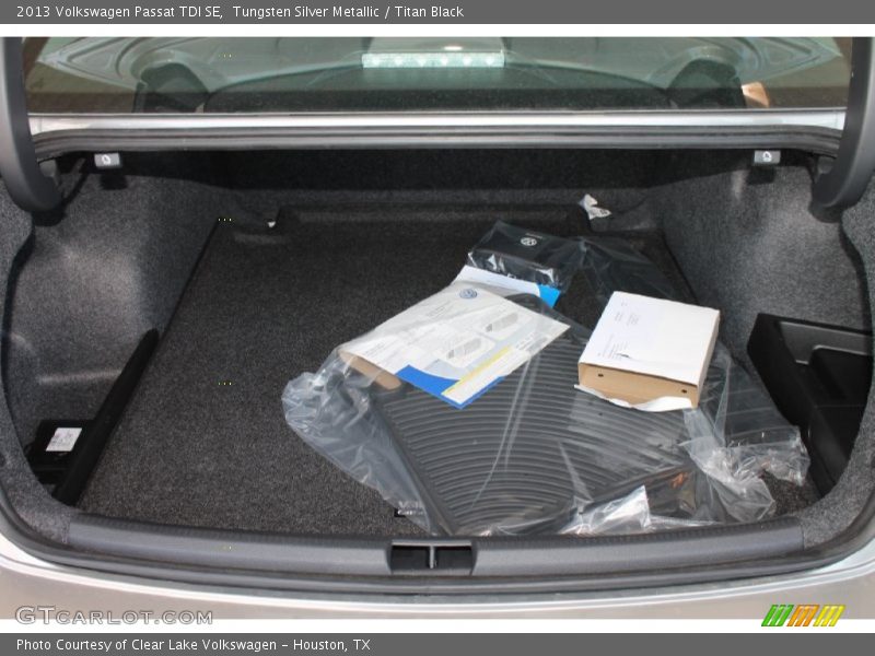 Tungsten Silver Metallic / Titan Black 2013 Volkswagen Passat TDI SE