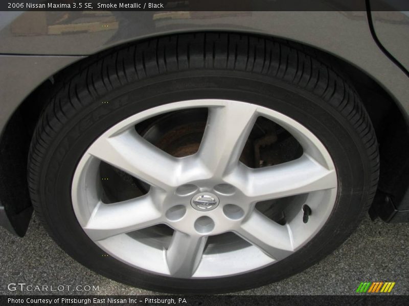 Smoke Metallic / Black 2006 Nissan Maxima 3.5 SE