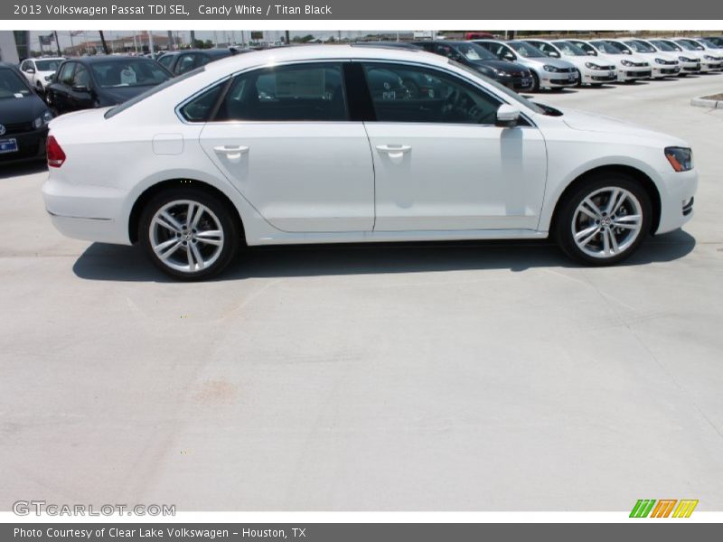 Candy White / Titan Black 2013 Volkswagen Passat TDI SEL