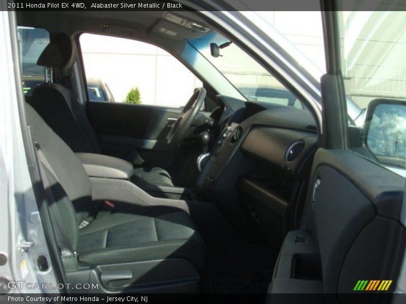 Alabaster Silver Metallic / Black 2011 Honda Pilot EX 4WD