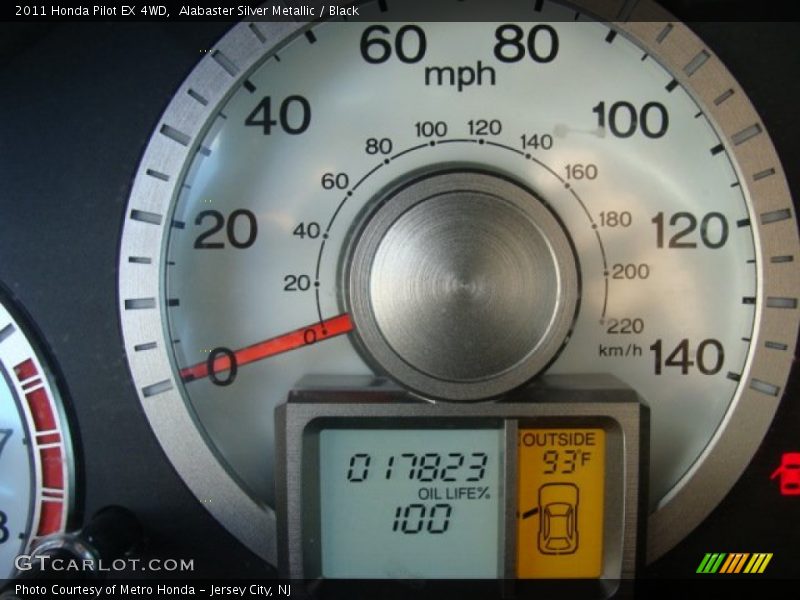 Alabaster Silver Metallic / Black 2011 Honda Pilot EX 4WD
