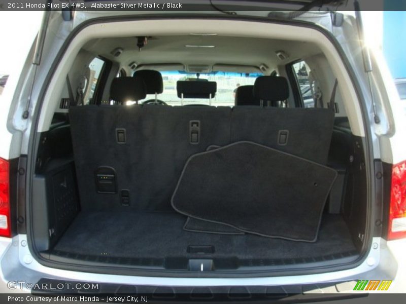 Alabaster Silver Metallic / Black 2011 Honda Pilot EX 4WD