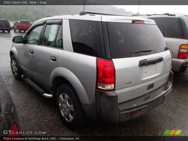 Silver / Gray 2003 Saturn VUE