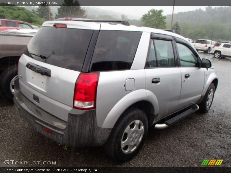 Silver / Gray 2003 Saturn VUE