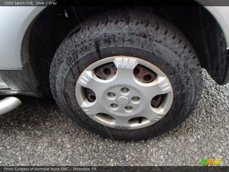 Silver / Gray 2003 Saturn VUE