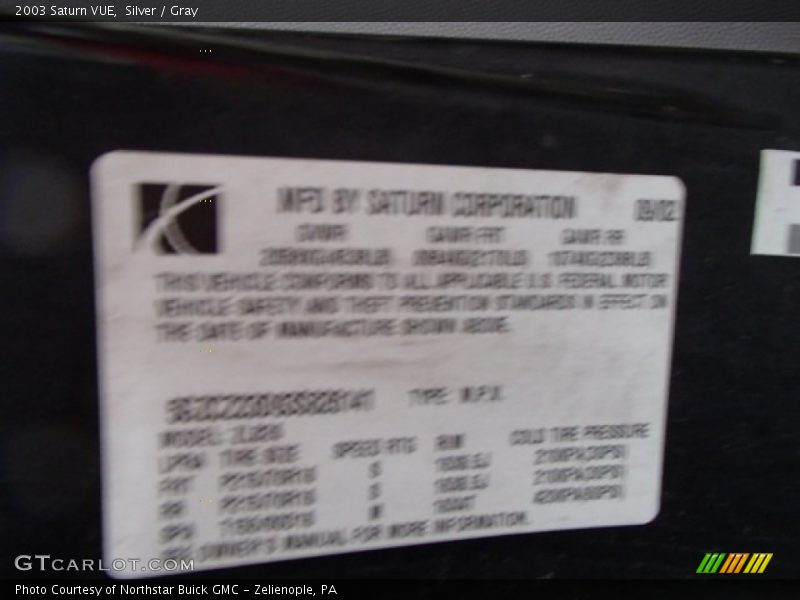 Silver / Gray 2003 Saturn VUE
