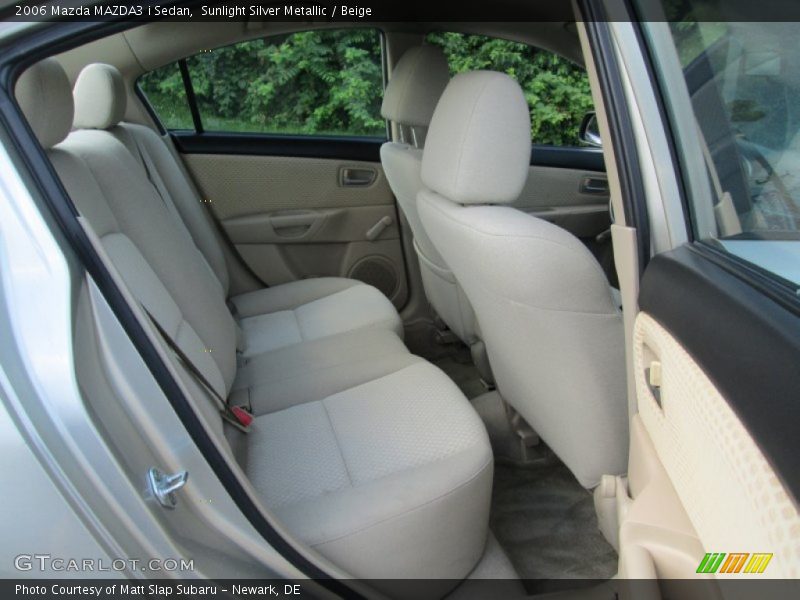 Sunlight Silver Metallic / Beige 2006 Mazda MAZDA3 i Sedan