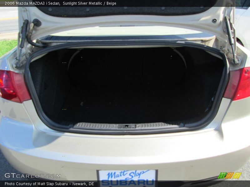 Sunlight Silver Metallic / Beige 2006 Mazda MAZDA3 i Sedan