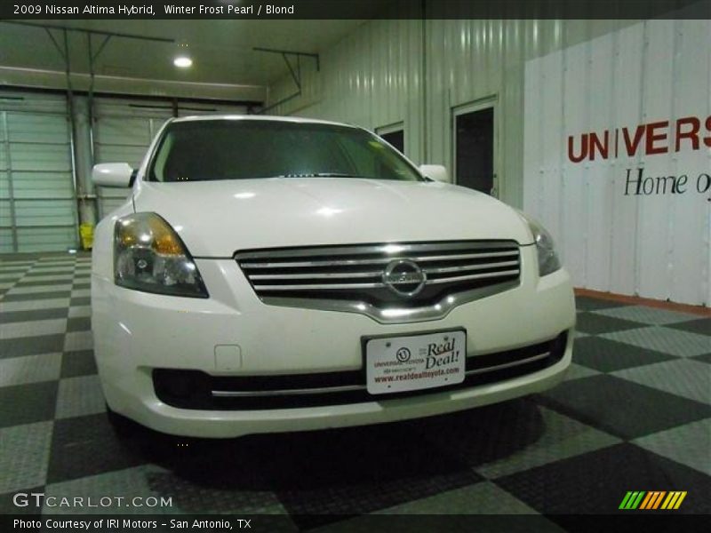 Winter Frost Pearl / Blond 2009 Nissan Altima Hybrid