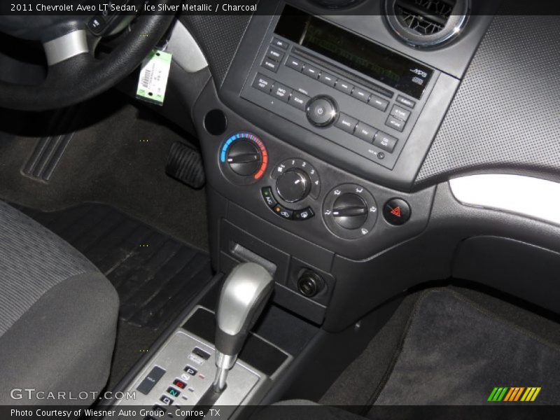 Controls of 2011 Aveo LT Sedan