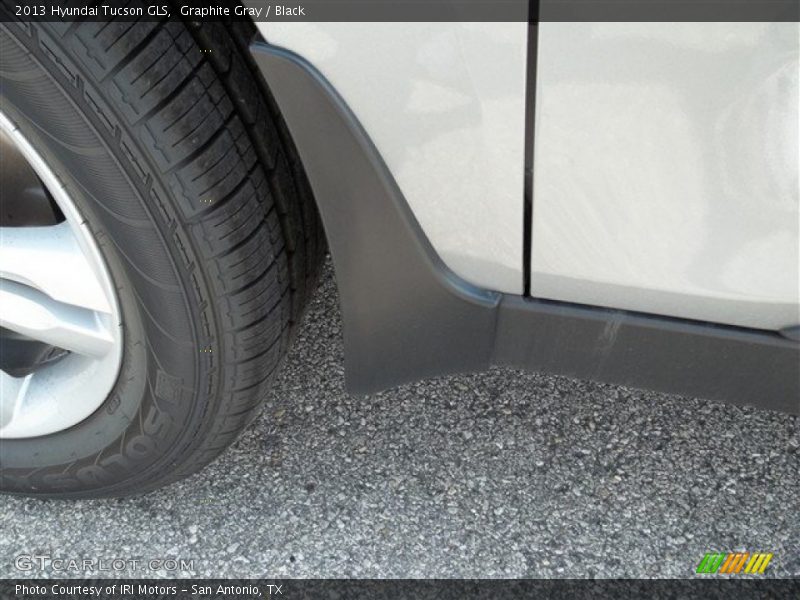 Graphite Gray / Black 2013 Hyundai Tucson GLS