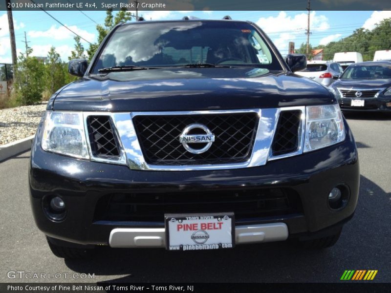 Super Black / Graphite 2010 Nissan Pathfinder LE 4x4