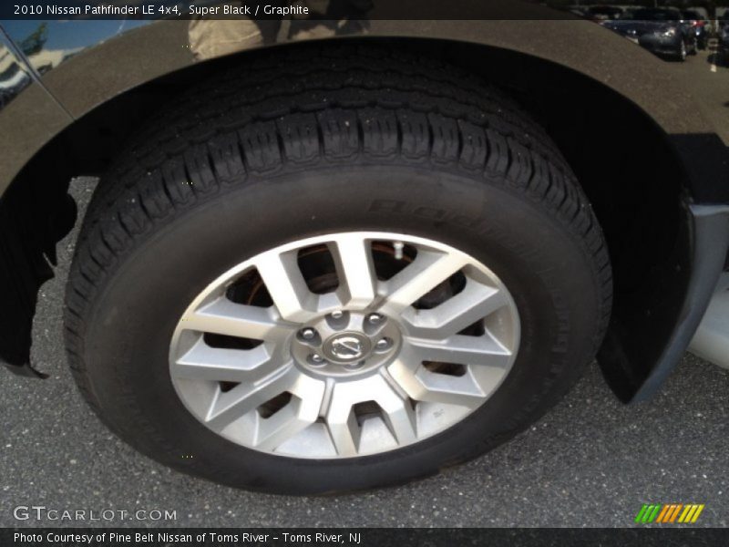 Super Black / Graphite 2010 Nissan Pathfinder LE 4x4