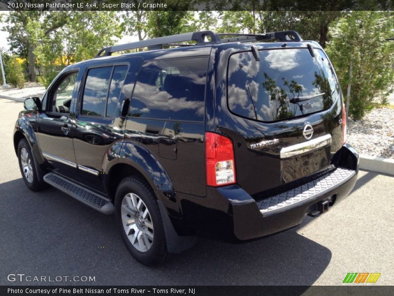 Super Black / Graphite 2010 Nissan Pathfinder LE 4x4