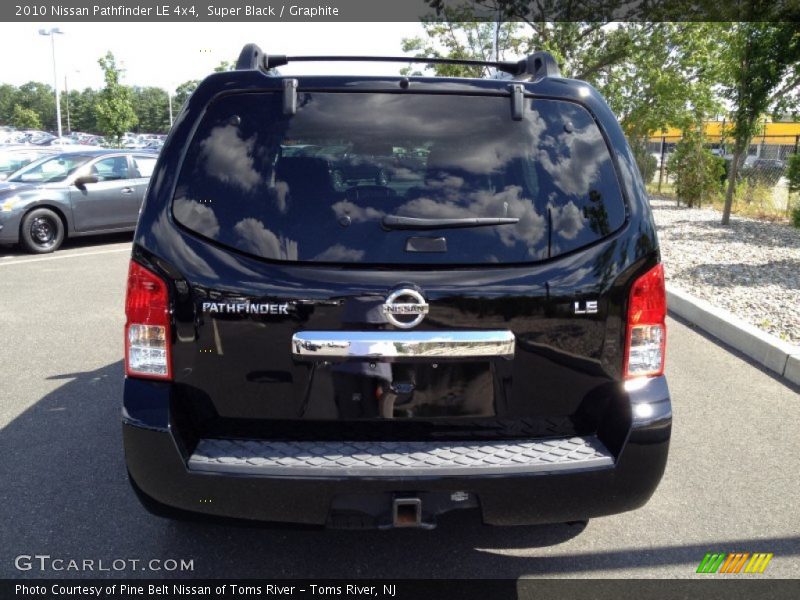 Super Black / Graphite 2010 Nissan Pathfinder LE 4x4