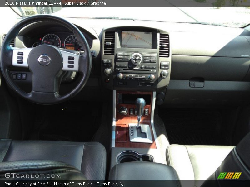 Super Black / Graphite 2010 Nissan Pathfinder LE 4x4