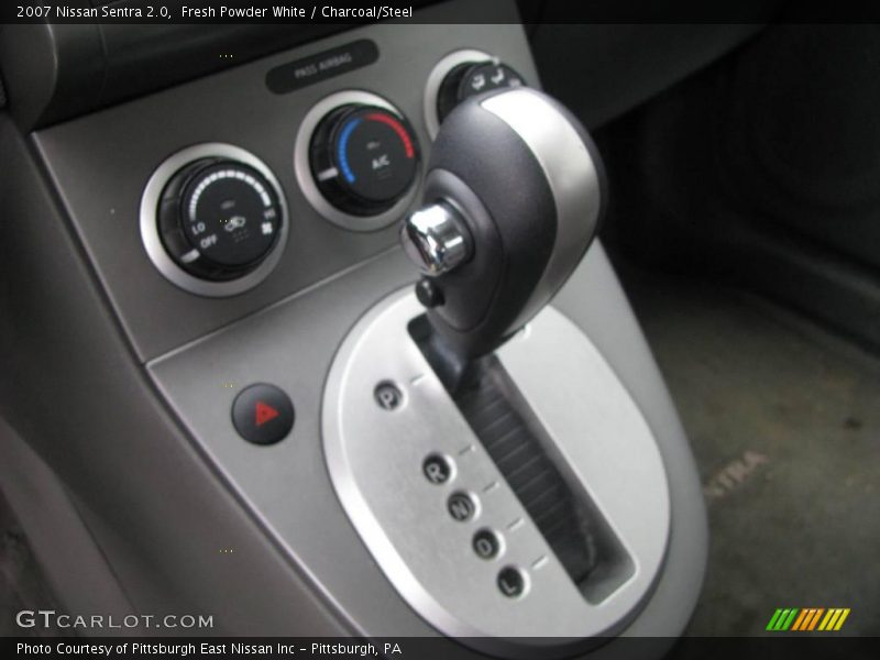 Fresh Powder White / Charcoal/Steel 2007 Nissan Sentra 2.0