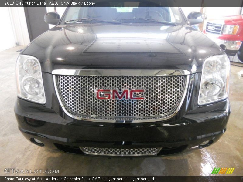 Onyx Black / Ebony 2013 GMC Yukon Denali AWD