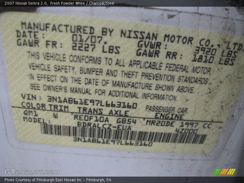 Fresh Powder White / Charcoal/Steel 2007 Nissan Sentra 2.0