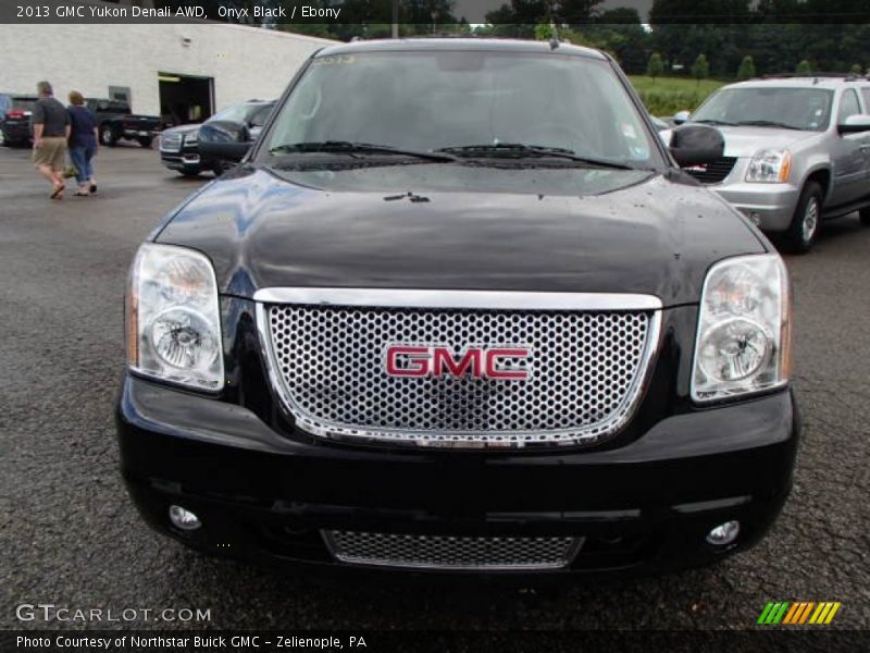 Onyx Black / Ebony 2013 GMC Yukon Denali AWD