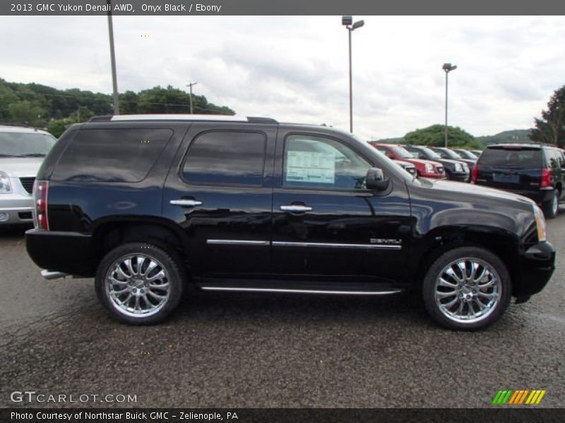 Onyx Black / Ebony 2013 GMC Yukon Denali AWD