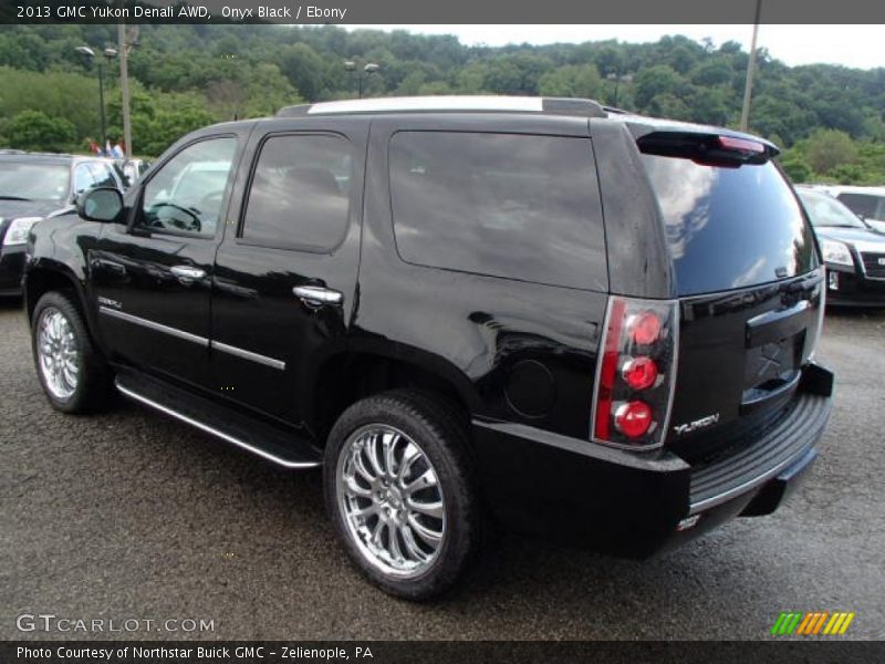 Onyx Black / Ebony 2013 GMC Yukon Denali AWD