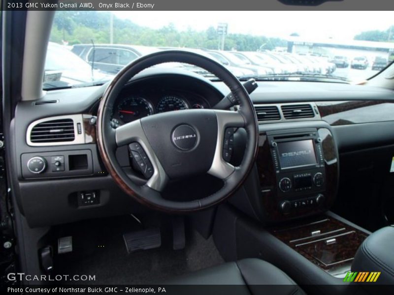 Onyx Black / Ebony 2013 GMC Yukon Denali AWD