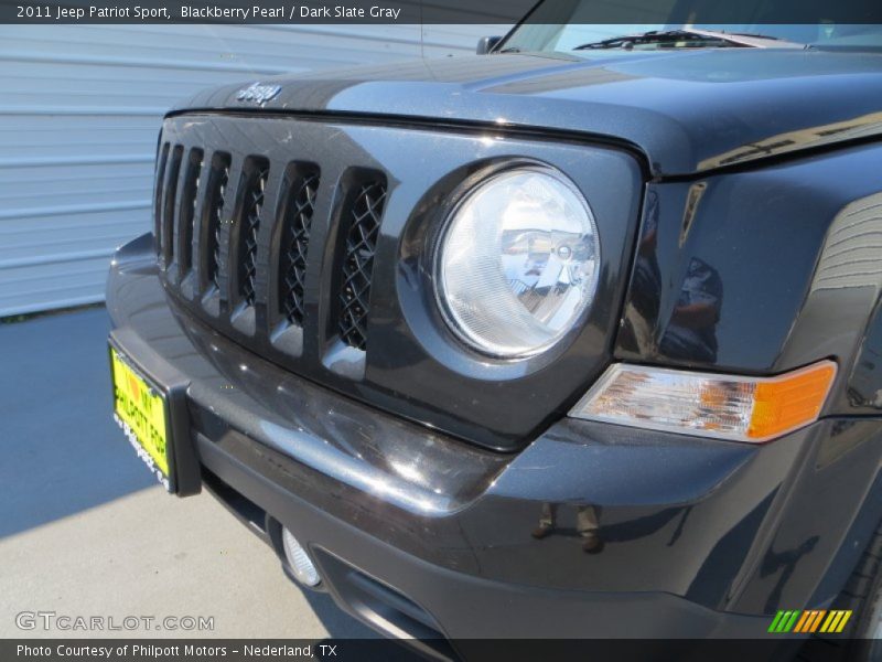 Blackberry Pearl / Dark Slate Gray 2011 Jeep Patriot Sport