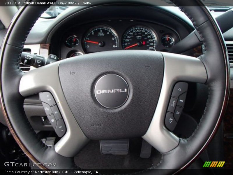 Onyx Black / Ebony 2013 GMC Yukon Denali AWD