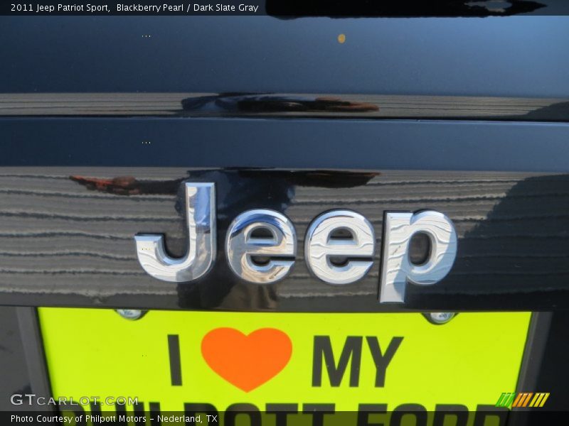 Blackberry Pearl / Dark Slate Gray 2011 Jeep Patriot Sport